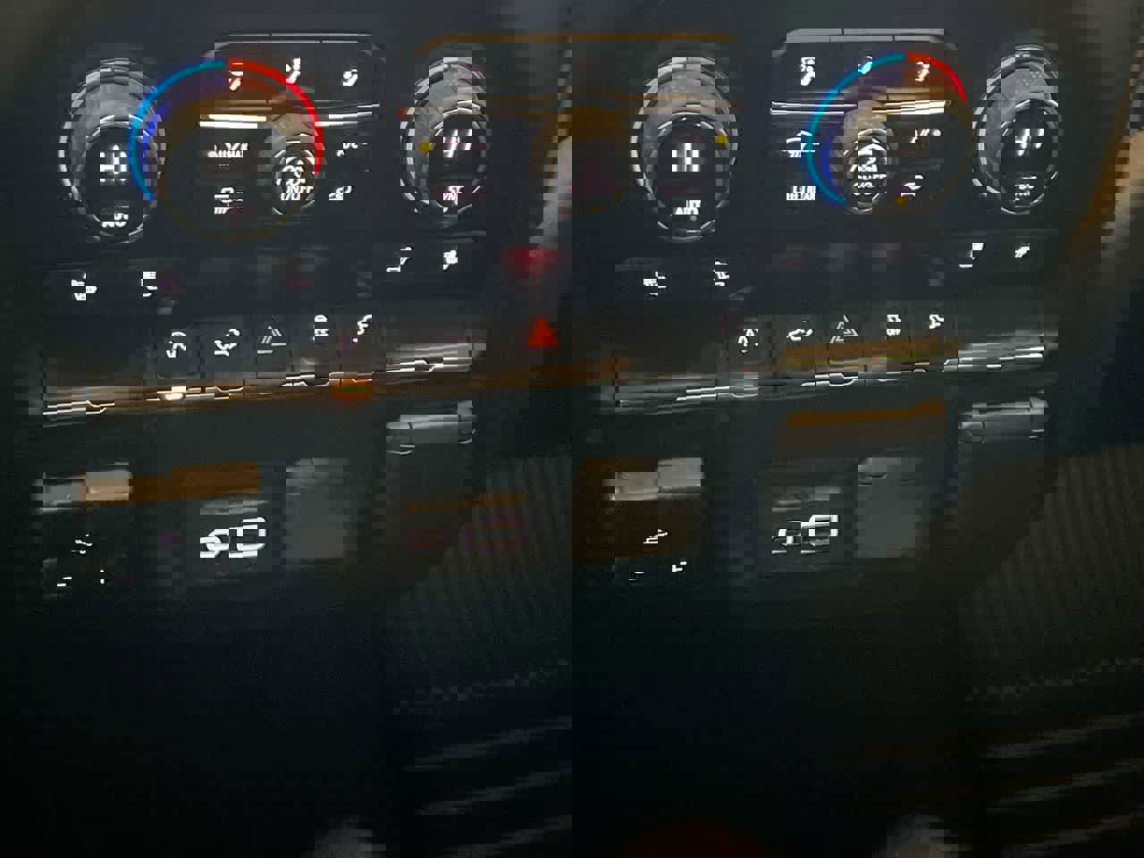 Used 2019 Chevrolet Silverado 1500 LT w/ All-Star Edition image 19