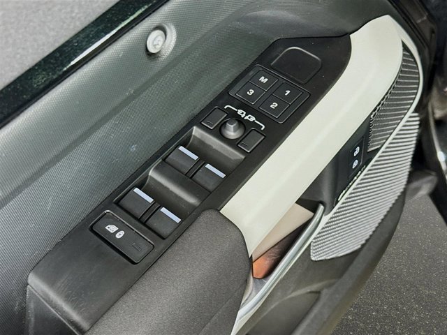 Certified 2023 Land Rover Defender 110 S AWD/4WD image 19