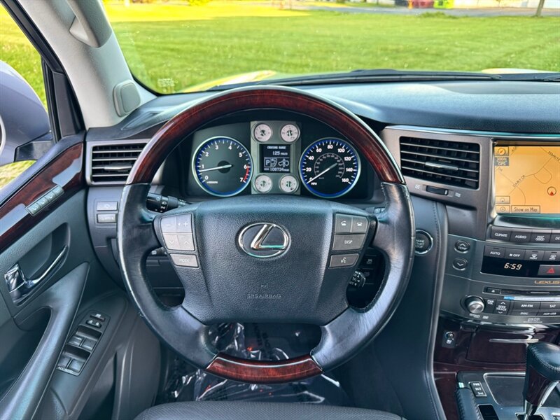 Used 2010 Lexus LX 570 4WD image 15