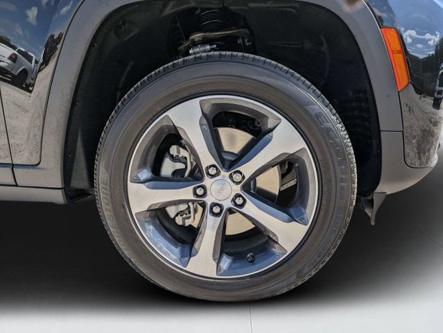 New 2026 Jeep Grand Cherokee L Limited w/ Luxury Tech Group II AWD/4WD image 10