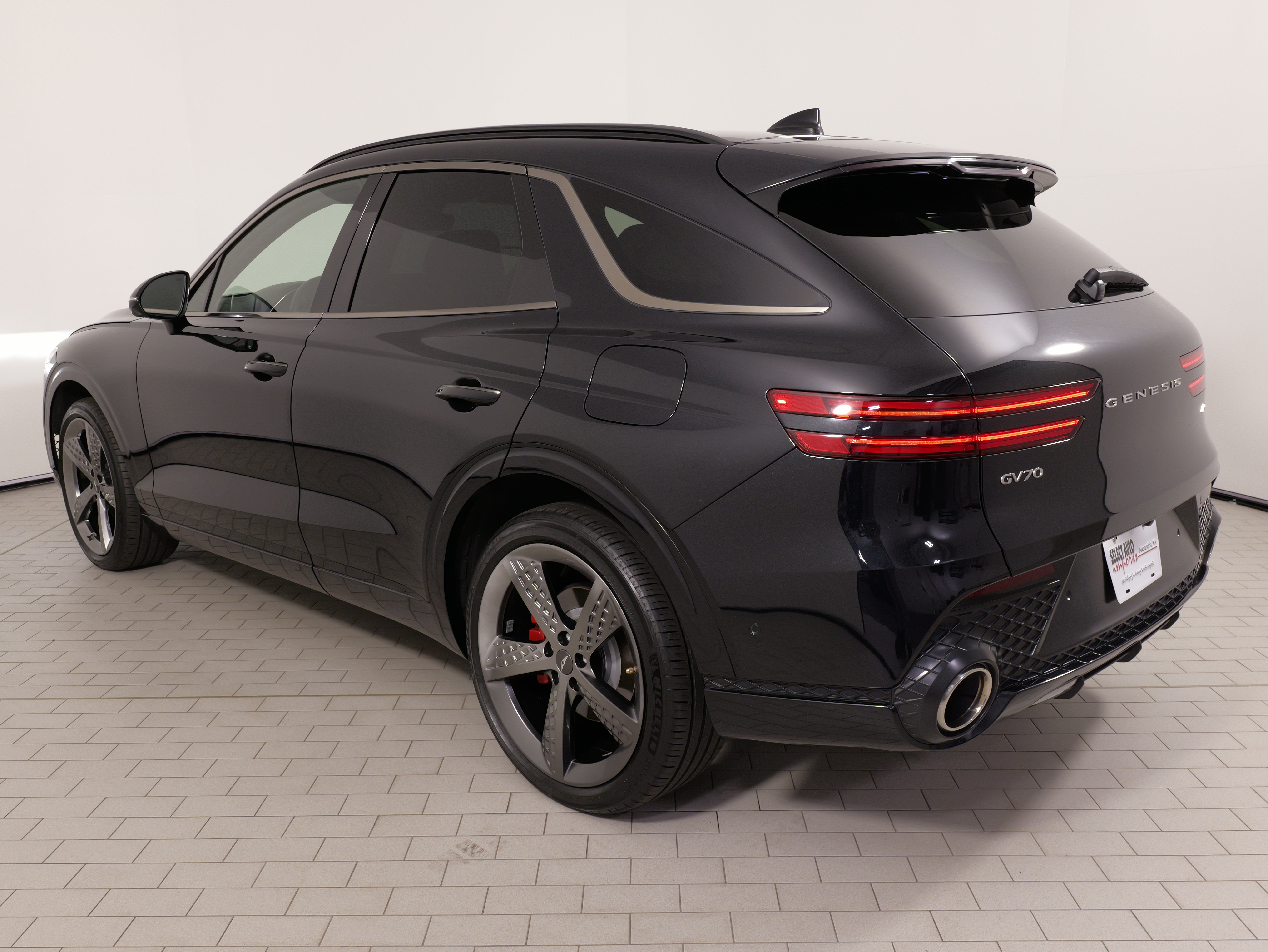 Used 2022 Genesis GV70 2.5T w/ Sport Prestige Package AWD/4WD image 14