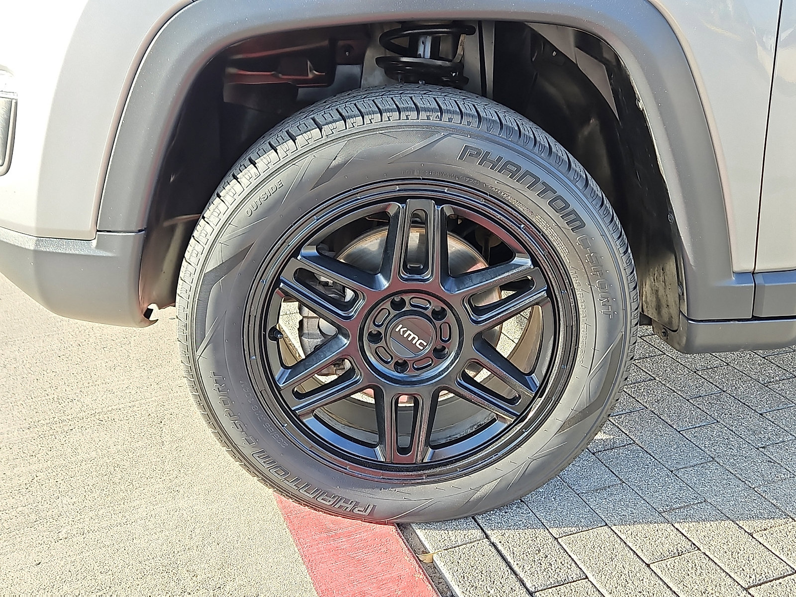 Used 2019 Jeep Compass Trailhawk image 5