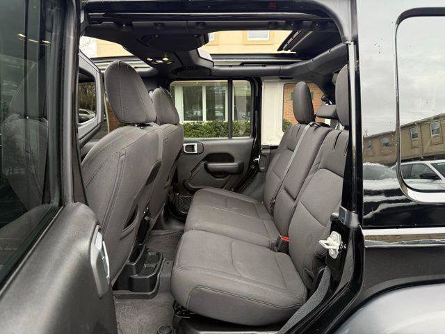 Certified 2023 Jeep Wrangler Unlimited w/ Sun & Screen Package AWD/4WD image 26