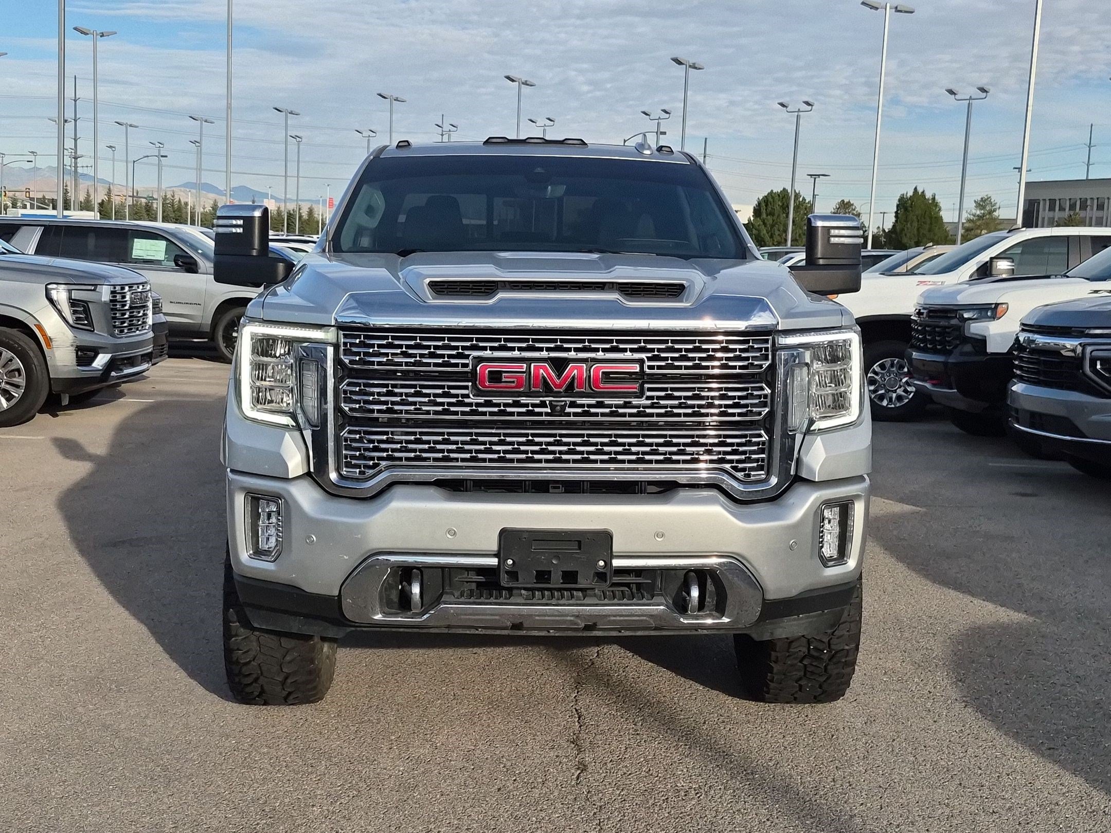 Used 2021 GMC Sierra 2500 Denali w/ Denali Ultimate Package AWD/4WD image 9