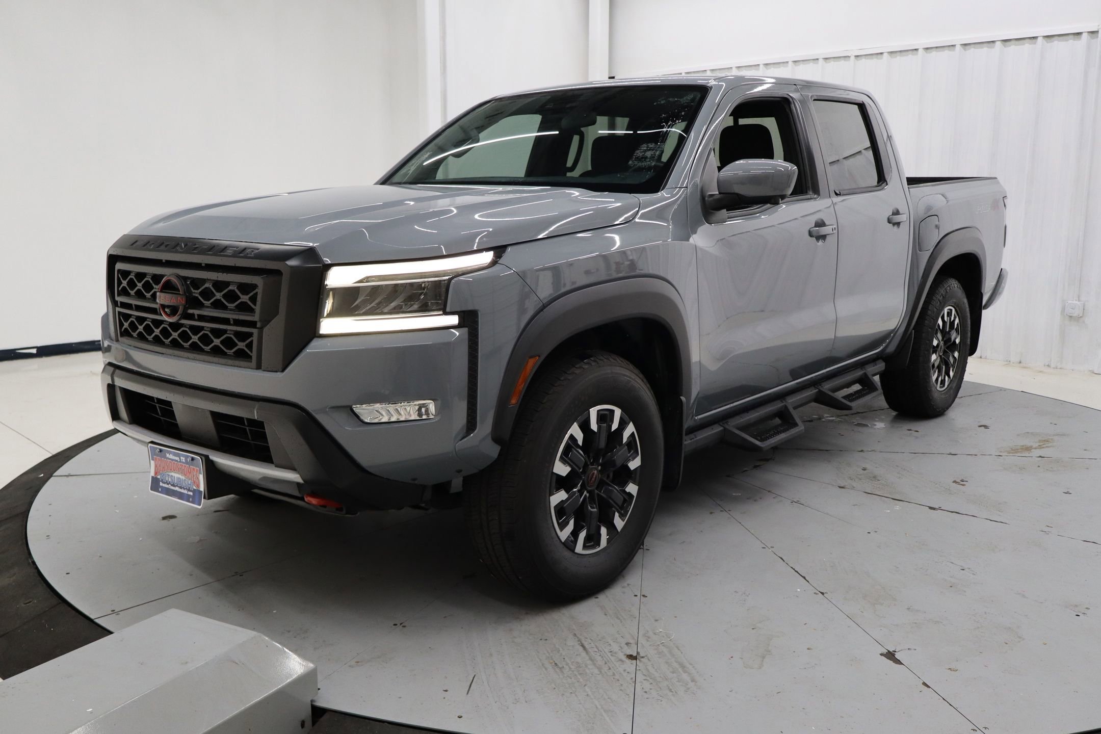 Used 2023 Nissan Frontier PRO-4X w/ Pro Convenience Package image 5