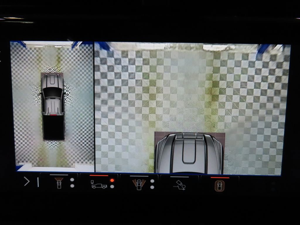 Used 2025 GMC Sierra 3500 AT4 w/ AT4 Premium Plus Package image 22