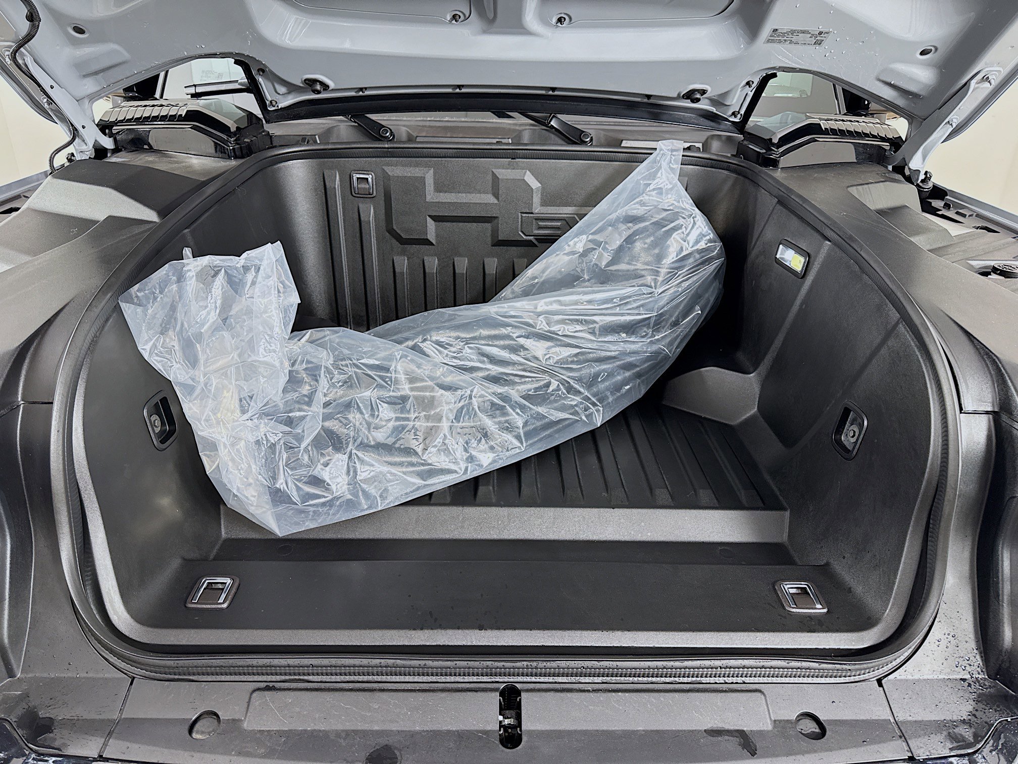 Used 2026 GMC Hummer EV SUV image 32