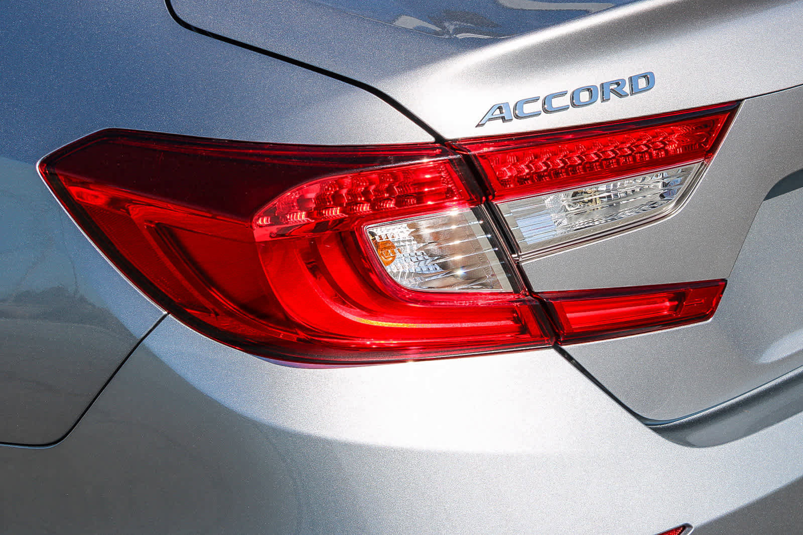 Certified 2022 Honda Accord Touring image 7