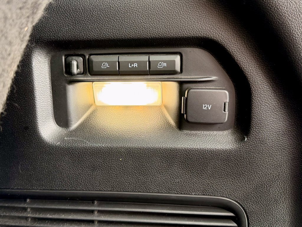 Certified 2020 Ford Explorer Platinum w/ Premium Technology Package image 16