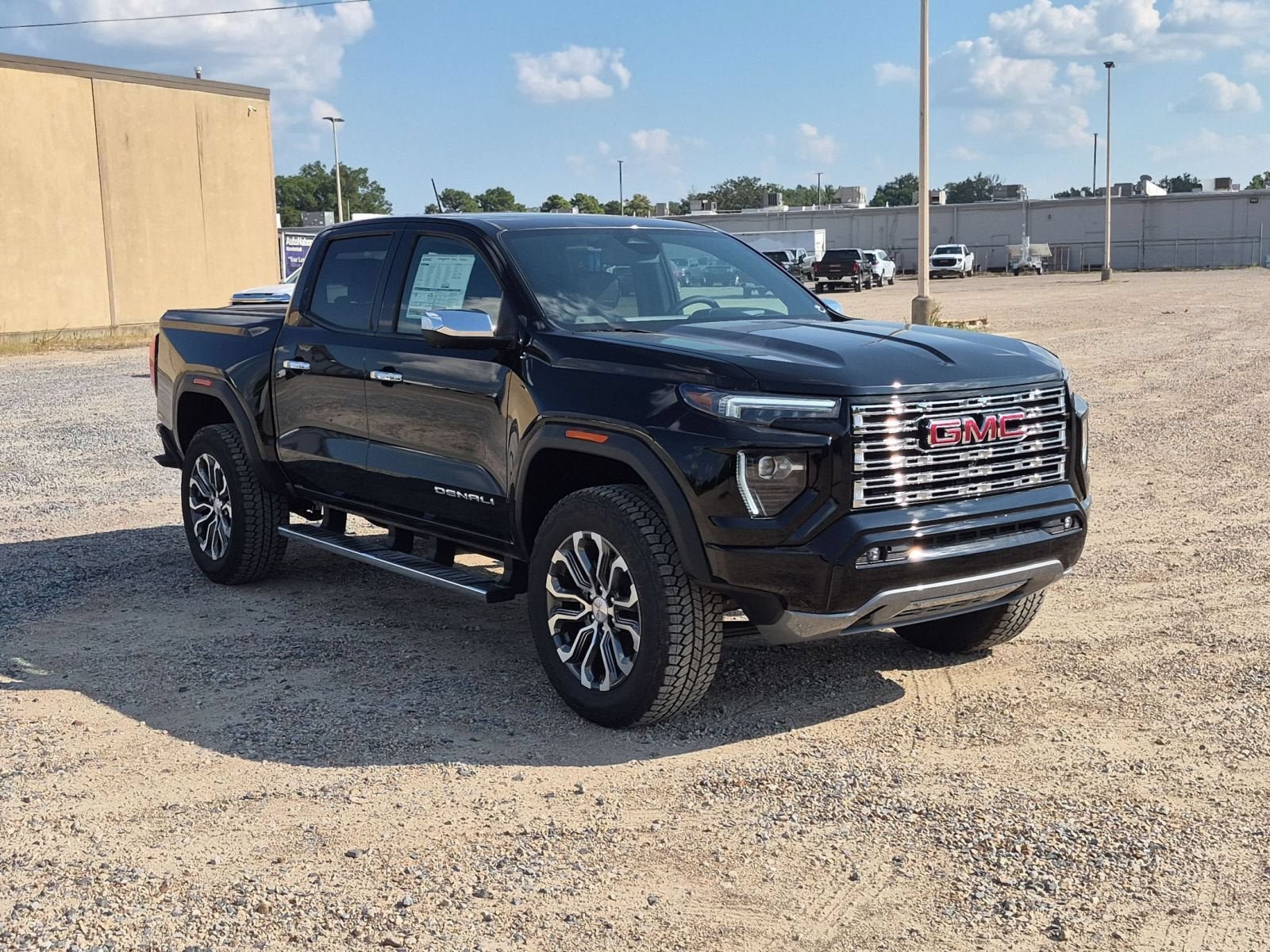 New 2026 GMC Canyon Denali AWD/4WD image 8