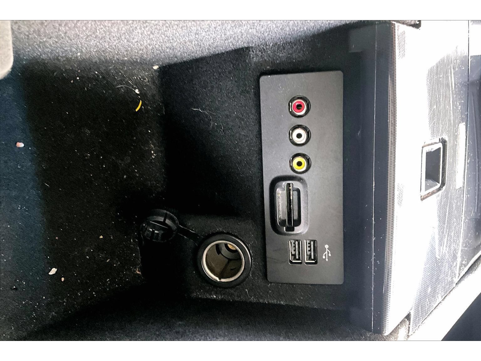 Used 2013 Ford Taurus Limited FWD image 27