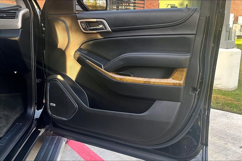 Used 2016 GMC Yukon Denali w/ Open Road Package image 24