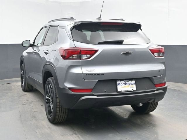 New 2026 Chevrolet TrailBlazer LT w/ Midnight Edition FWD image 12