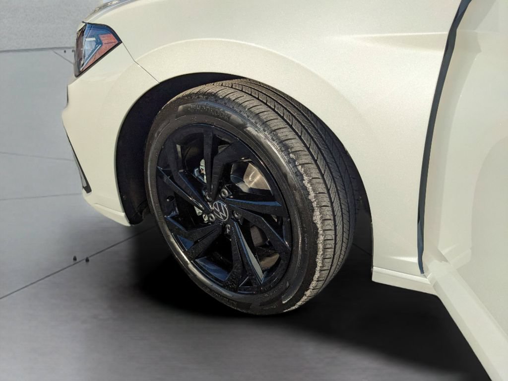 New 2026 Volkswagen Jetta SE FWD image 33