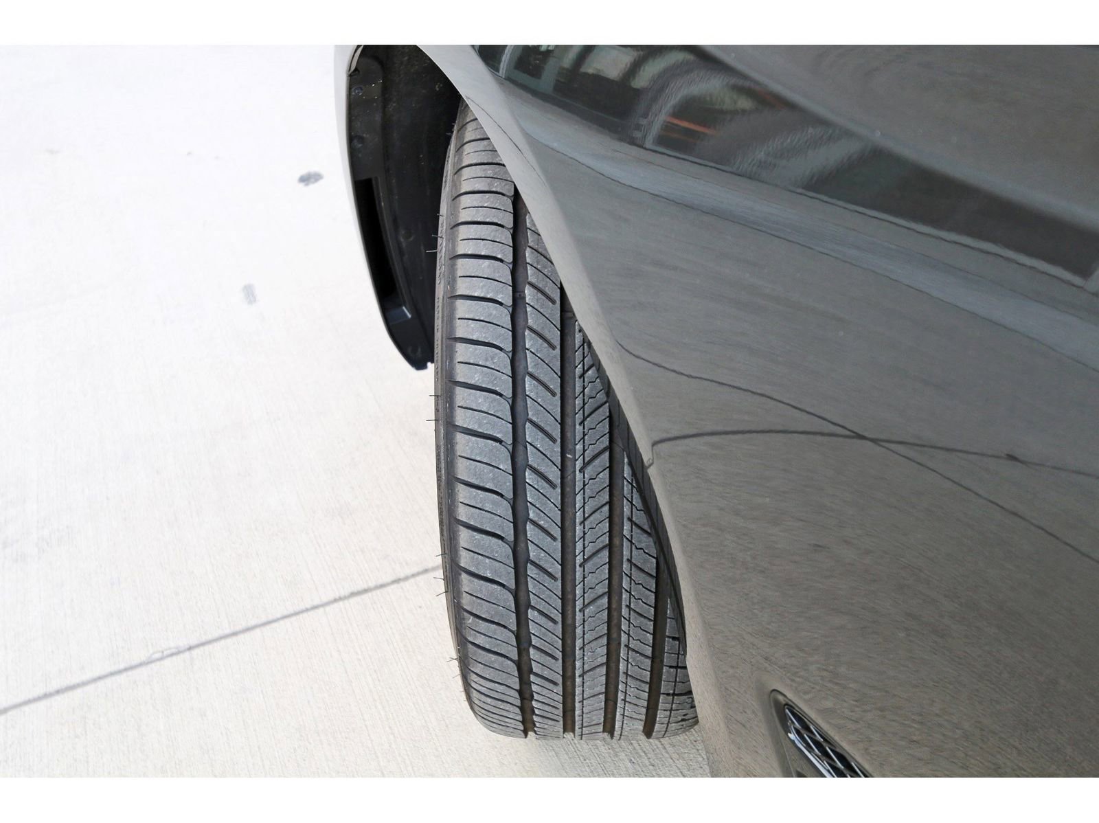 Used 2026 Genesis G70 2.5T Prestige image 32