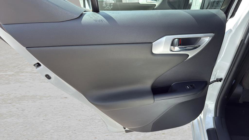 Used 2013 Lexus CT 200h w/ Premium Pkg w/Navigation FWD image 14