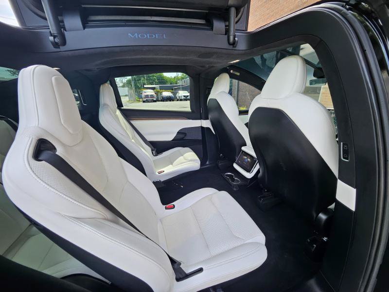 Used 2022 Tesla Model X AWD/4WD image 71