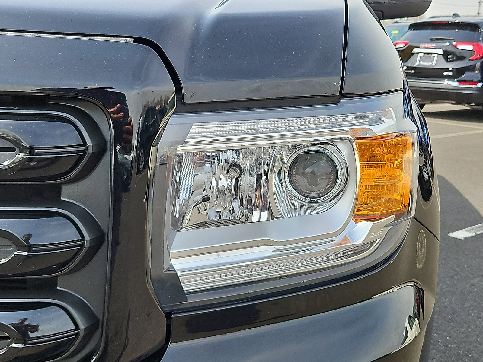 Used 2019 GMC Canyon All Terrain w/ All Terrain X Package image 9