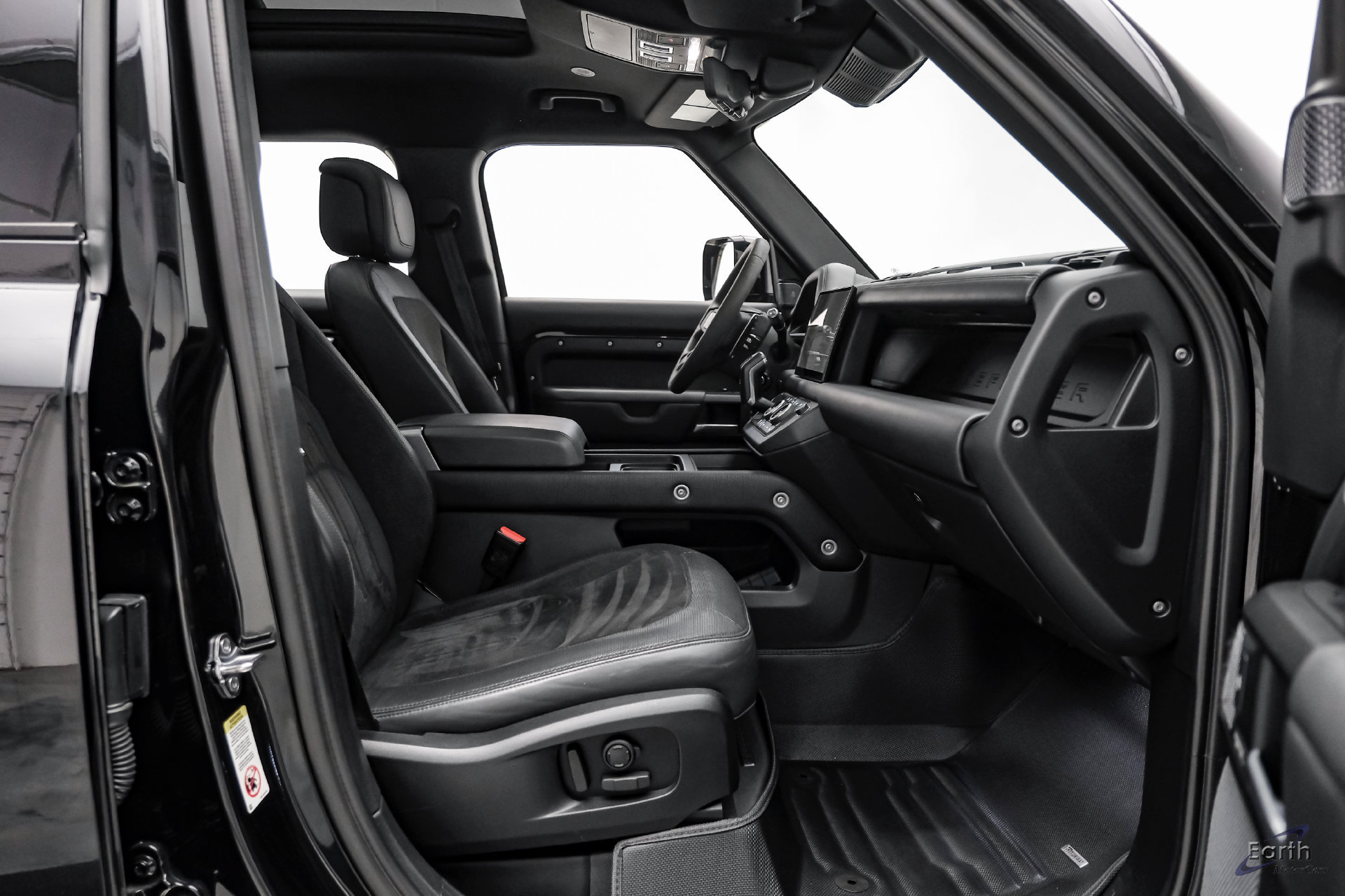 Used 2022 Land Rover Defender 110 V8 AWD/4WD image 51