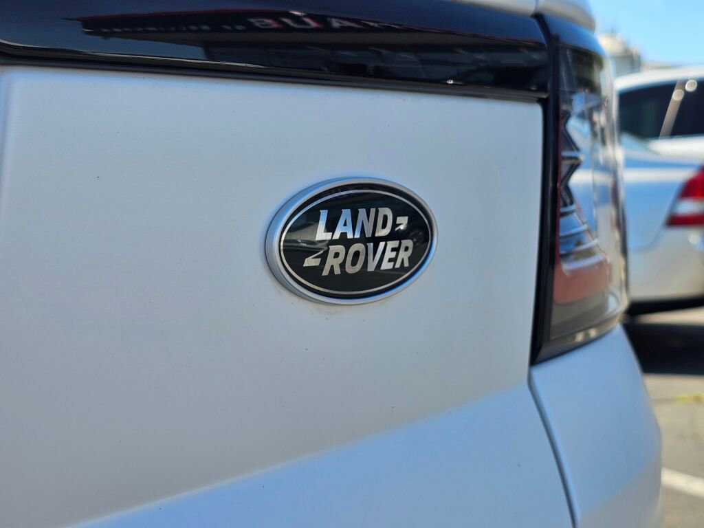 Used 2021 Land Rover Range Rover Sport HSE Silver Edition AWD/4WD image 16