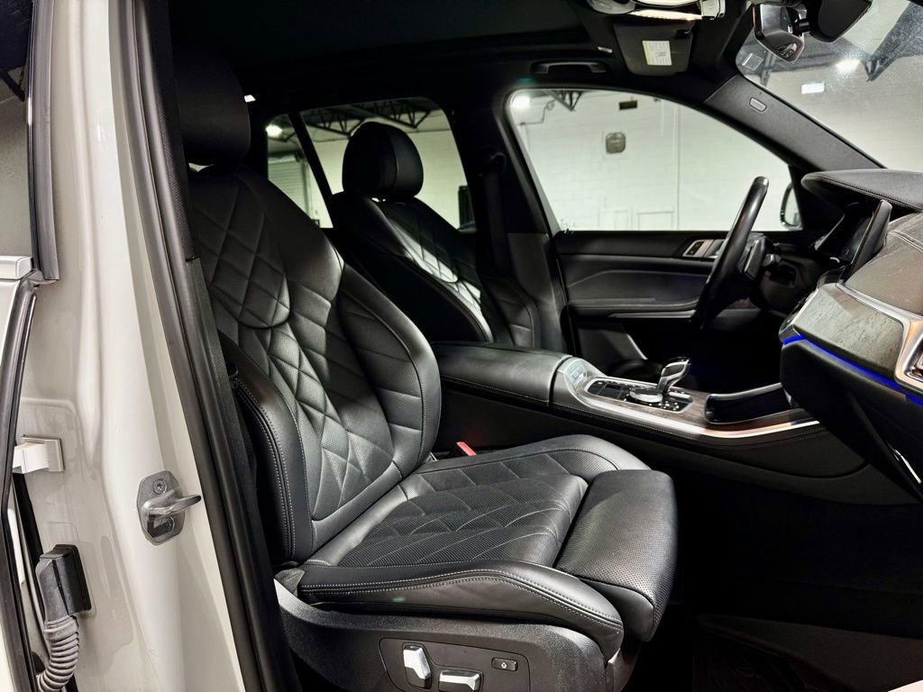 Used 2023 BMW X5 xDrive40i w/ Premium Package image 23
