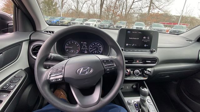 Used 2023 Hyundai Kona SEL image 18