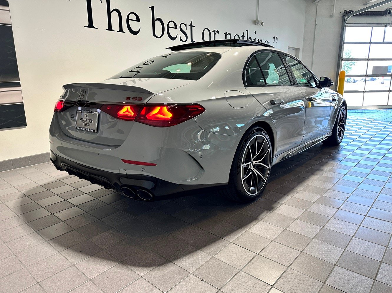 New 2027 Mercedes-Benz E 53 AMG e 4MATIC Sedan image 4
