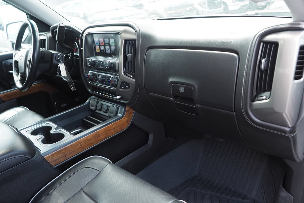 Used 2017 Chevrolet Silverado 1500 High Country AWD/4WD image 21