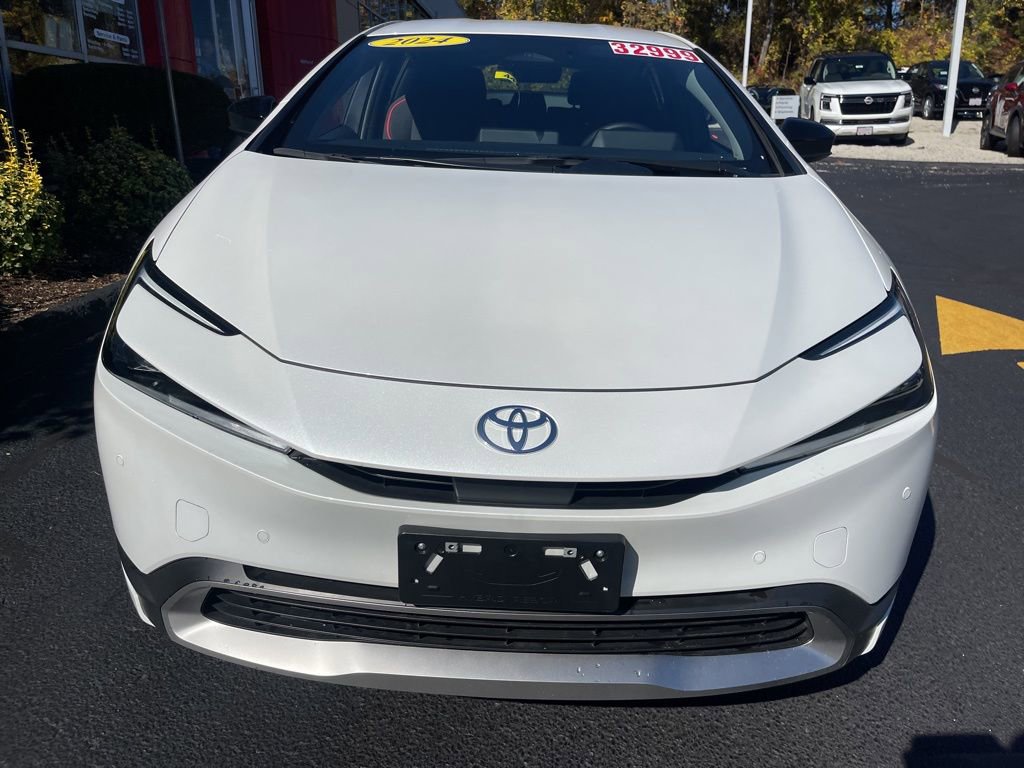 Used 2024 Toyota Prius Prime SE image 7