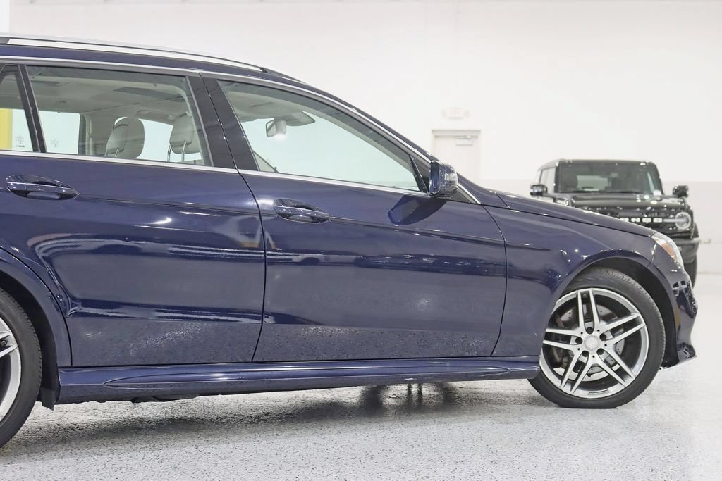 Used 2016 Mercedes-Benz E 350 4MATIC Wagon w/ Premium Package image 10
