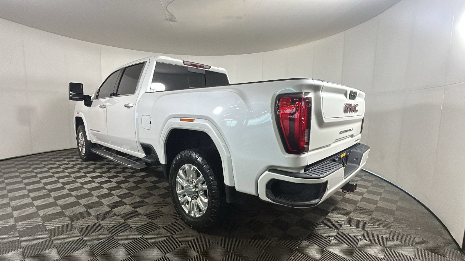 Used 2021 GMC Sierra 2500 Denali AWD/4WD image 5