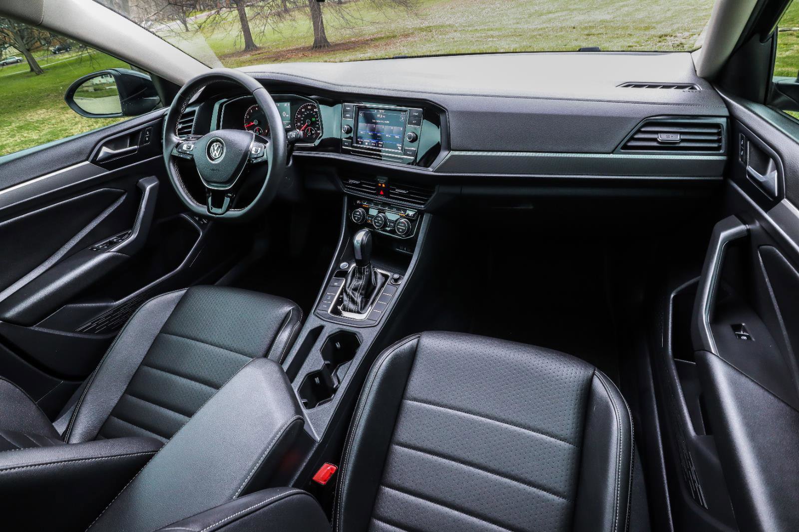 Used 2021 Volkswagen Jetta SE image 32