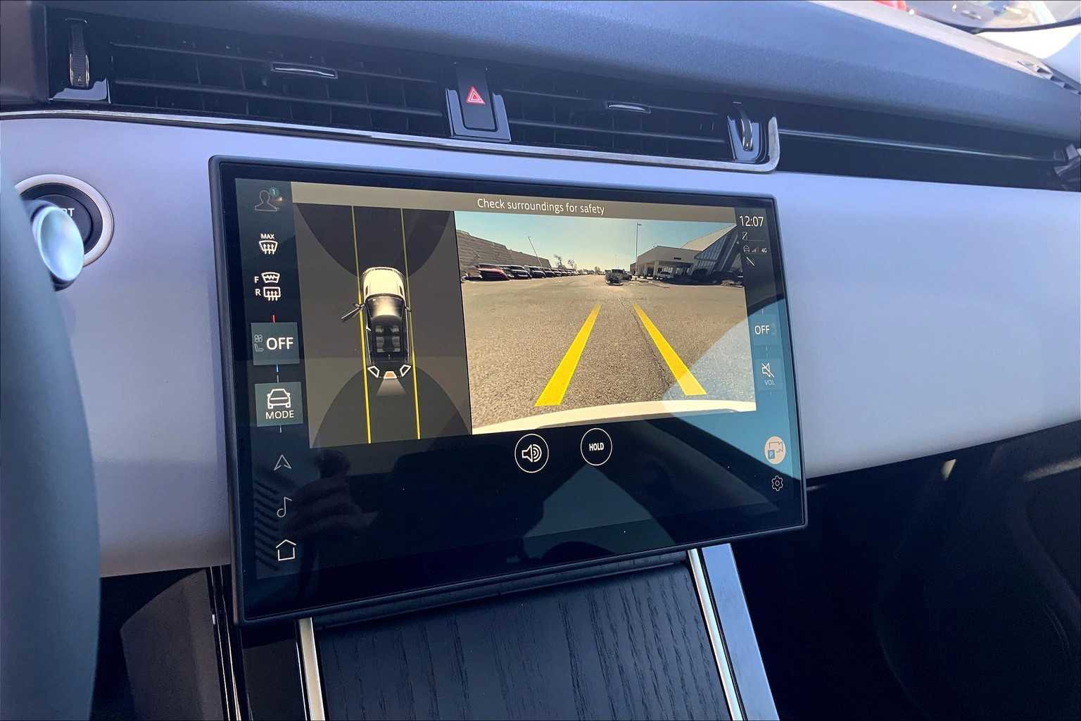 Used 2025 Land Rover Range Rover Evoque Dynamic SE image 25