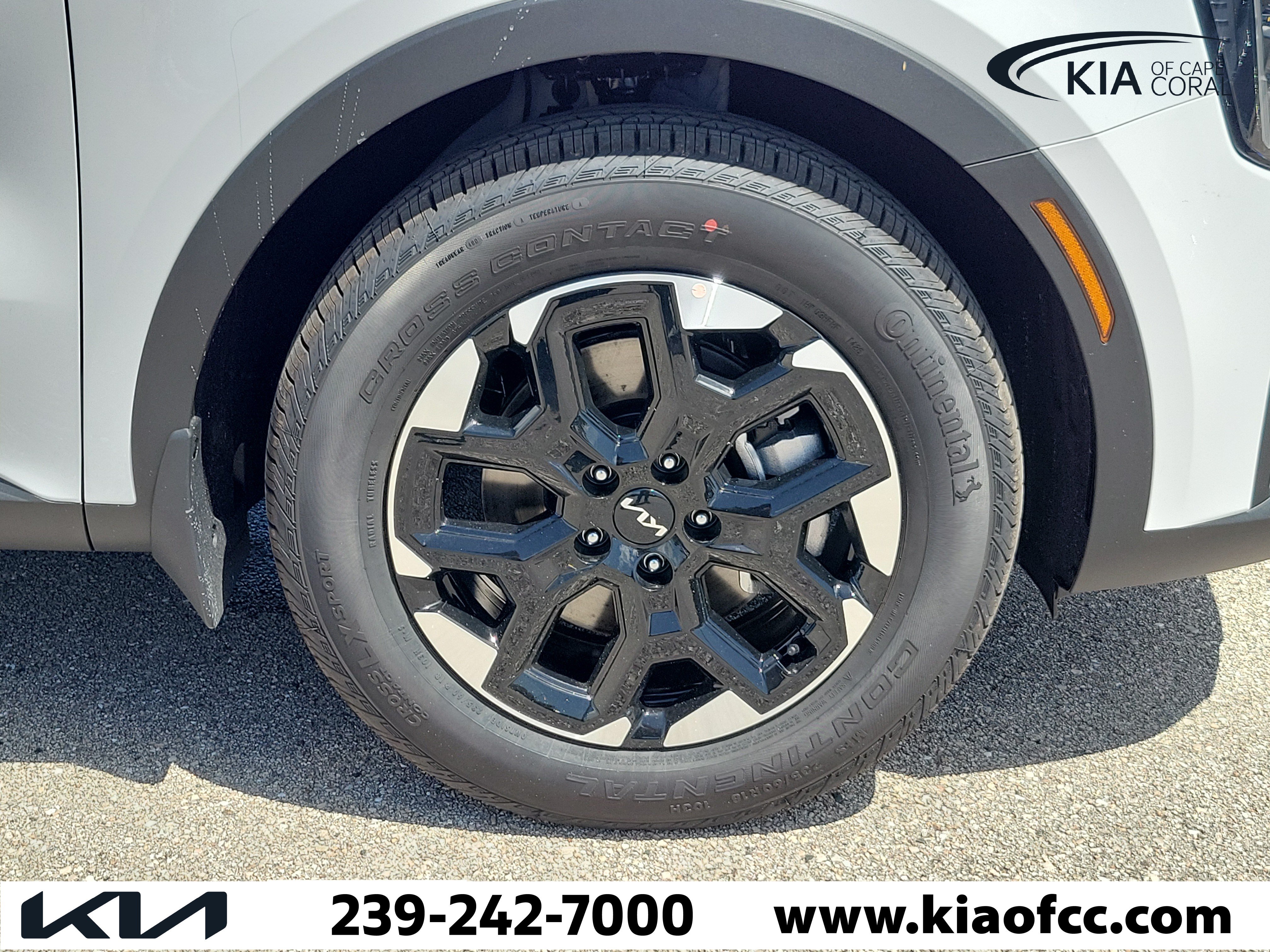 New 2026 Kia Sorento S FWD image 7