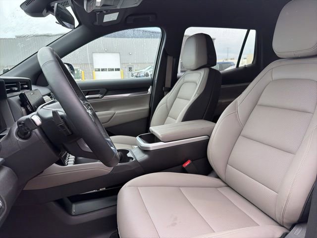 Used 2025 GMC Terrain Elevation w/ Elevation Premium Package image 15