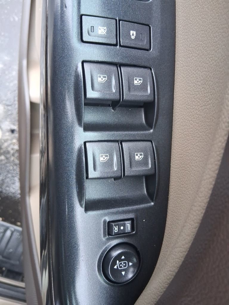 Used 2016 GMC Canyon SLT image 20