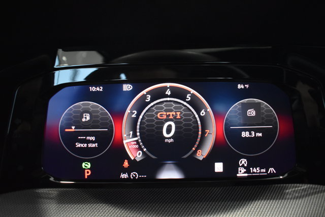 Used 2025 Volkswagen GTI SE FWD image 17