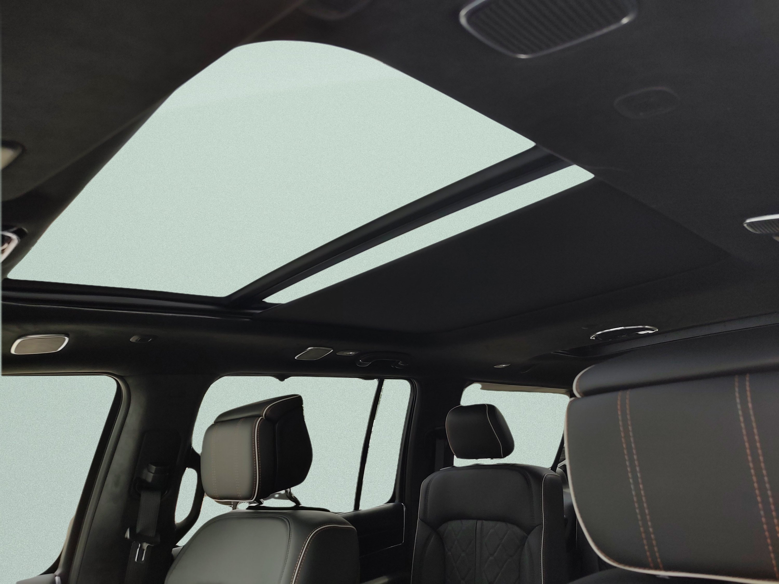 New 2026 Jeep Grand Wagoneer L Summit AWD/4WD image 25