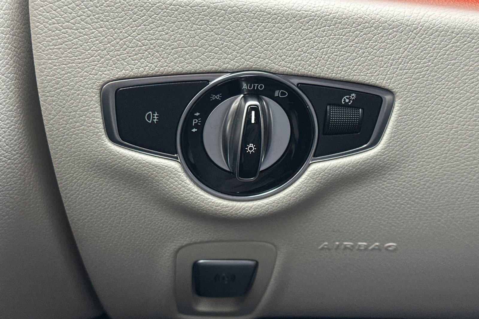 Used 2022 Mercedes-Benz E 350 Sedan image 35