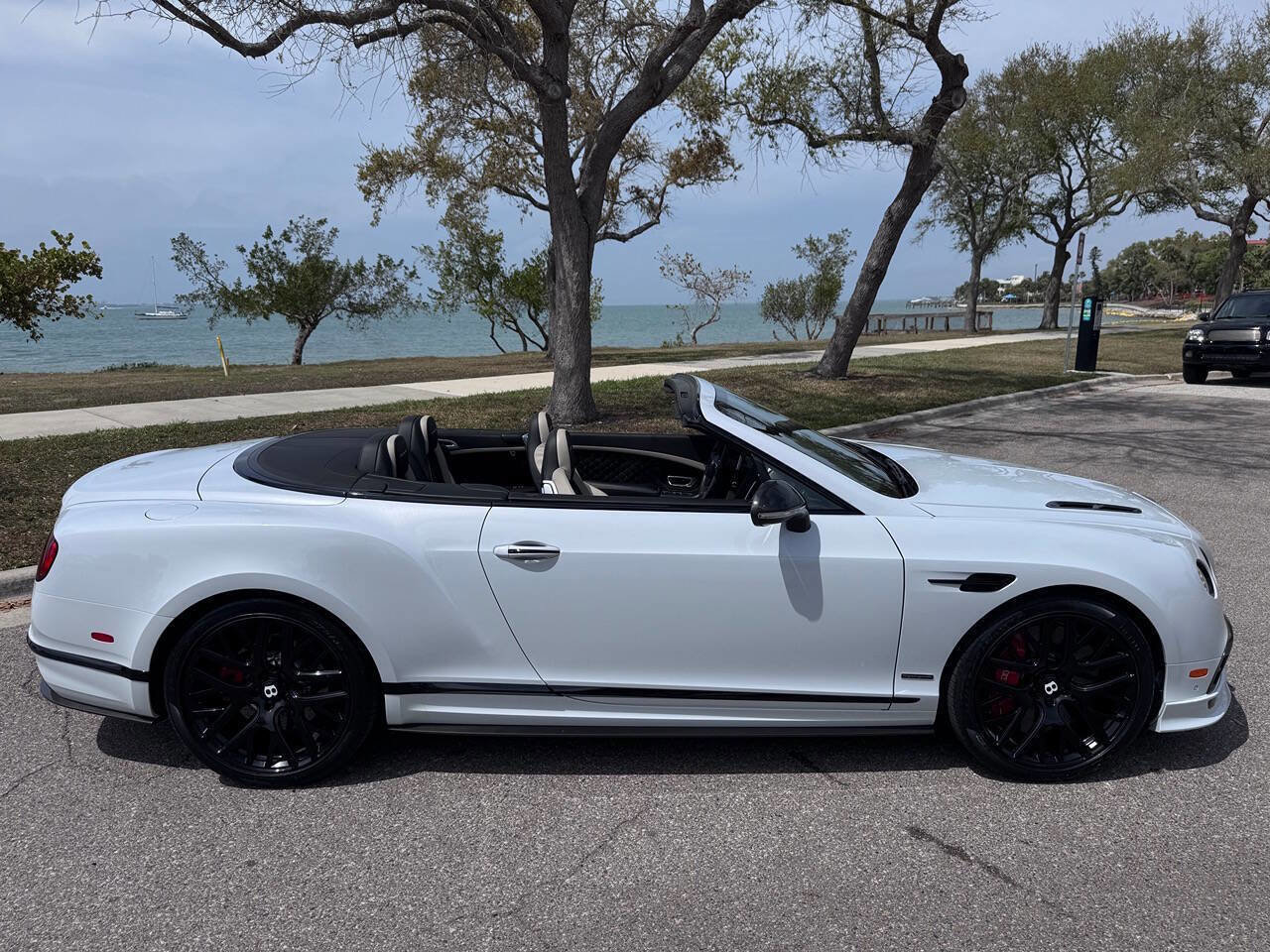 Used 2018 Bentley Continental GT Supersports image 36