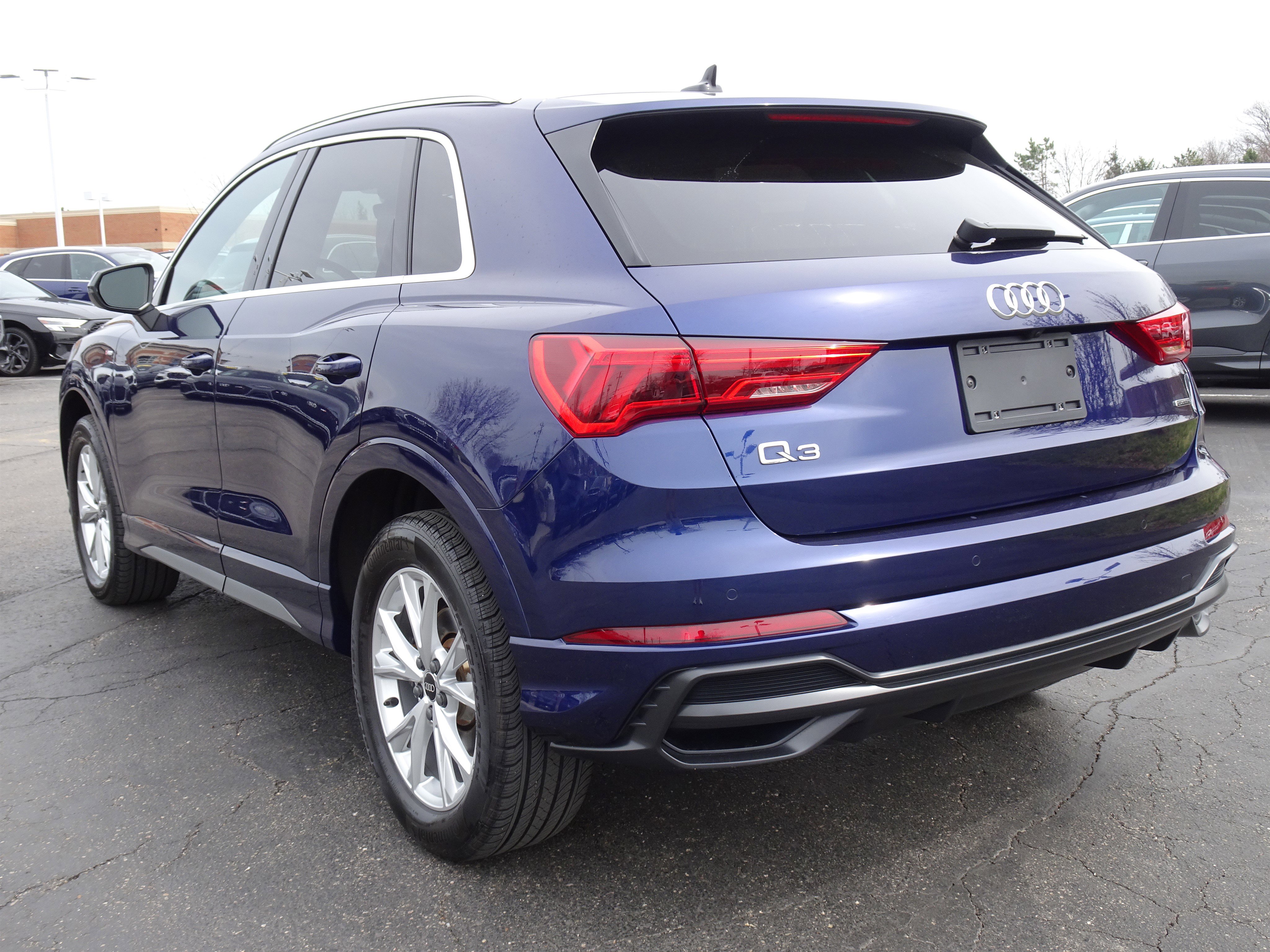 Certified 2022 Audi Q3 2.0T Premium Plus image 3