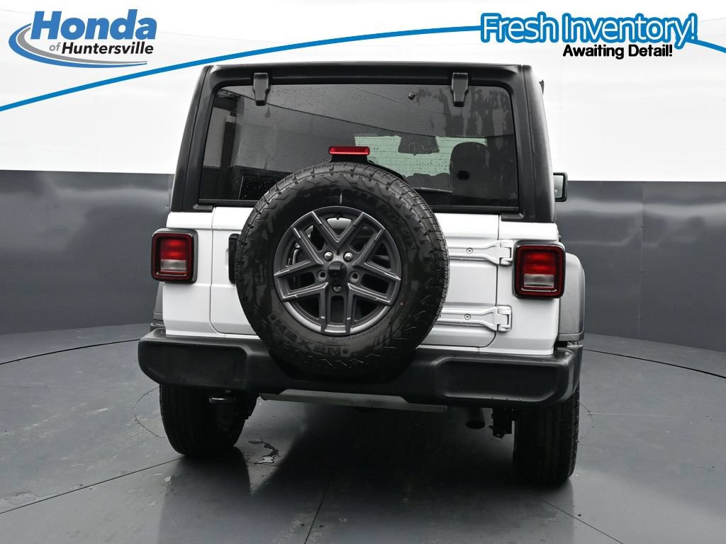 Used 2025 Jeep Wrangler Unlimited Sport AWD/4WD image 8