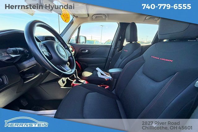Used 2020 Jeep Renegade Trailhawk w/ Cold Weather Group image 19