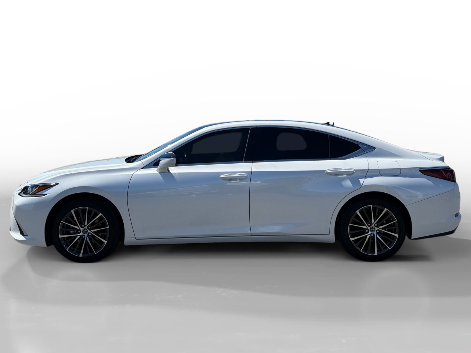 Used 2025 Lexus ES 350 w/ Premium Package FWD image 2