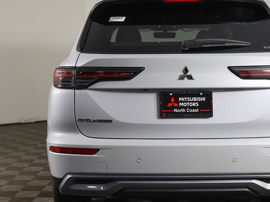 New 2026 Mitsubishi Outlander SE AWD/4WD image 17