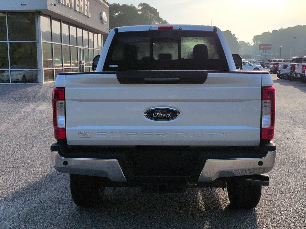 Used 2017 Ford F250 Lariat w/ Lariat Ultimate Package AWD/4WD image 5