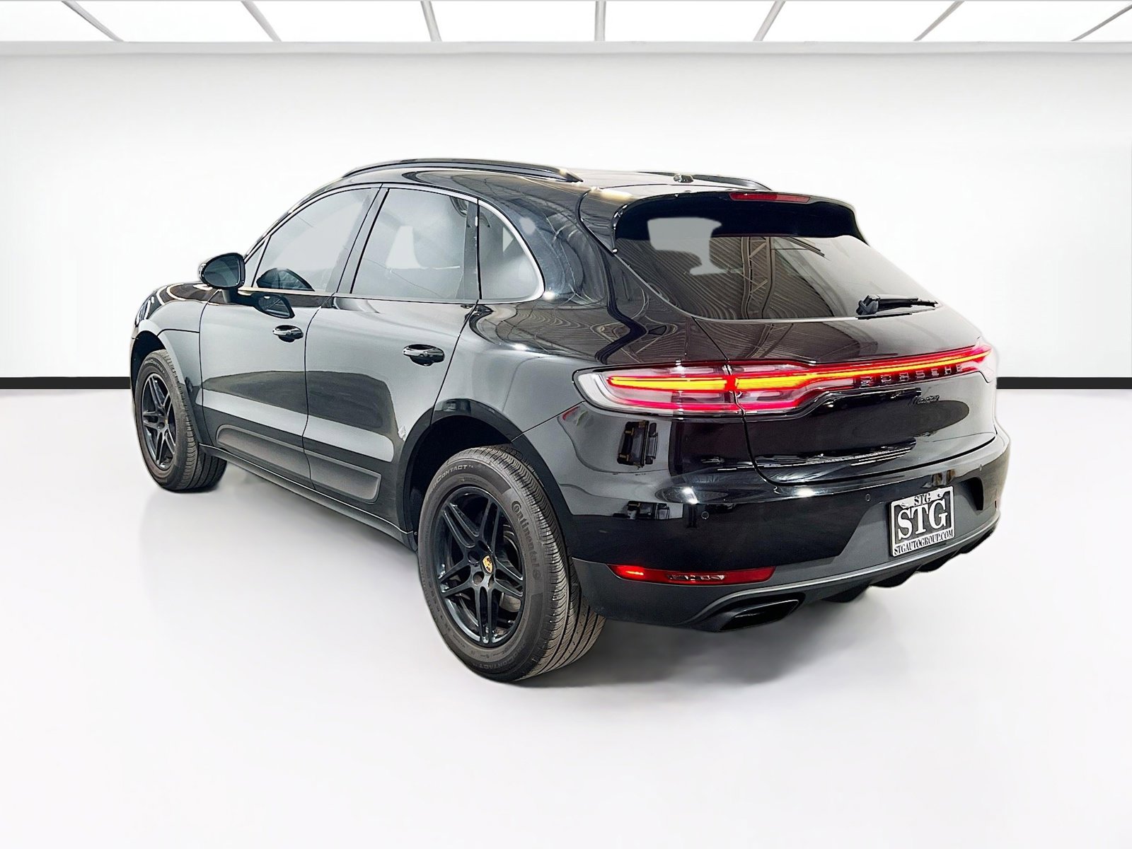 Used 2021 Porsche Macan image 6