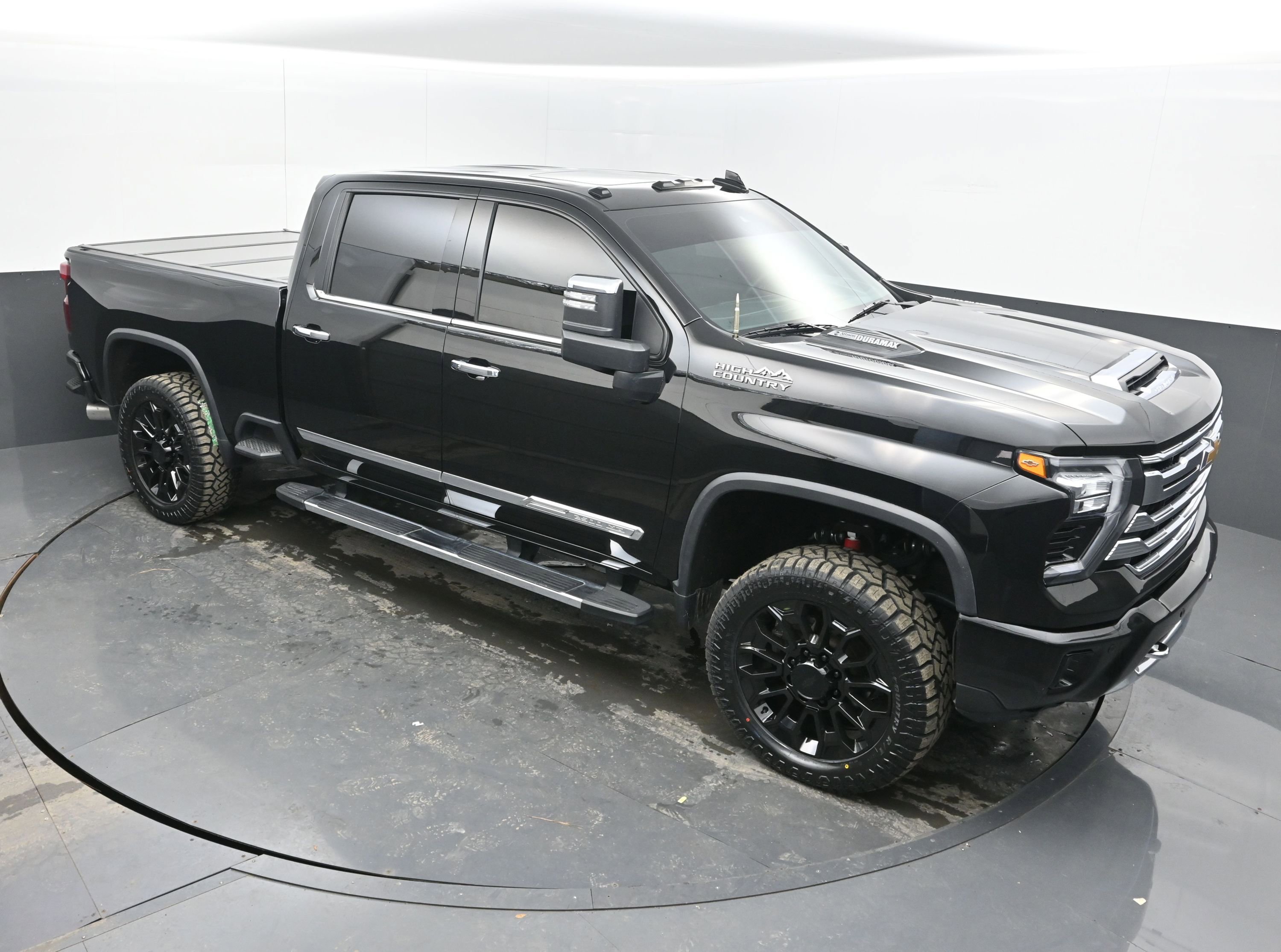 Used 2024 Chevrolet Silverado 2500 High Country w/ Technology Package image 27