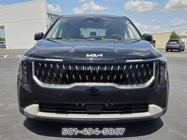 Used 2025 Kia Carnival FWD image 8