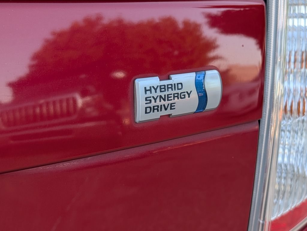 Used 2015 Toyota Prius Four FWD image 31
